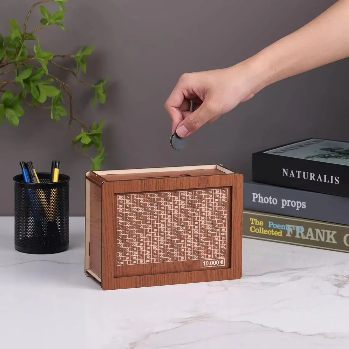 Tirelire japonaise en bois gravée de 100 cases chiffrées, avec des pièces, méthode Kakeibo